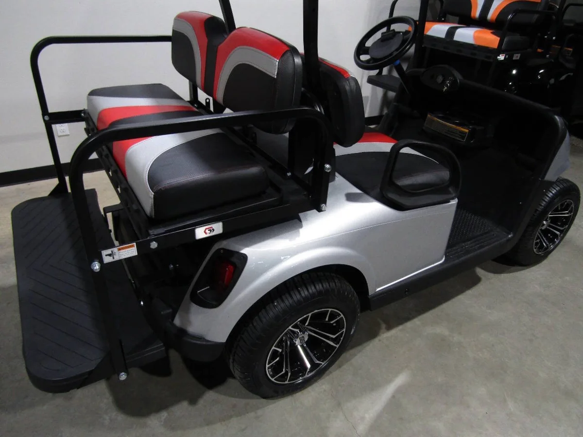2019 E-Z-GO RXV Custom 4-Seater photo 7