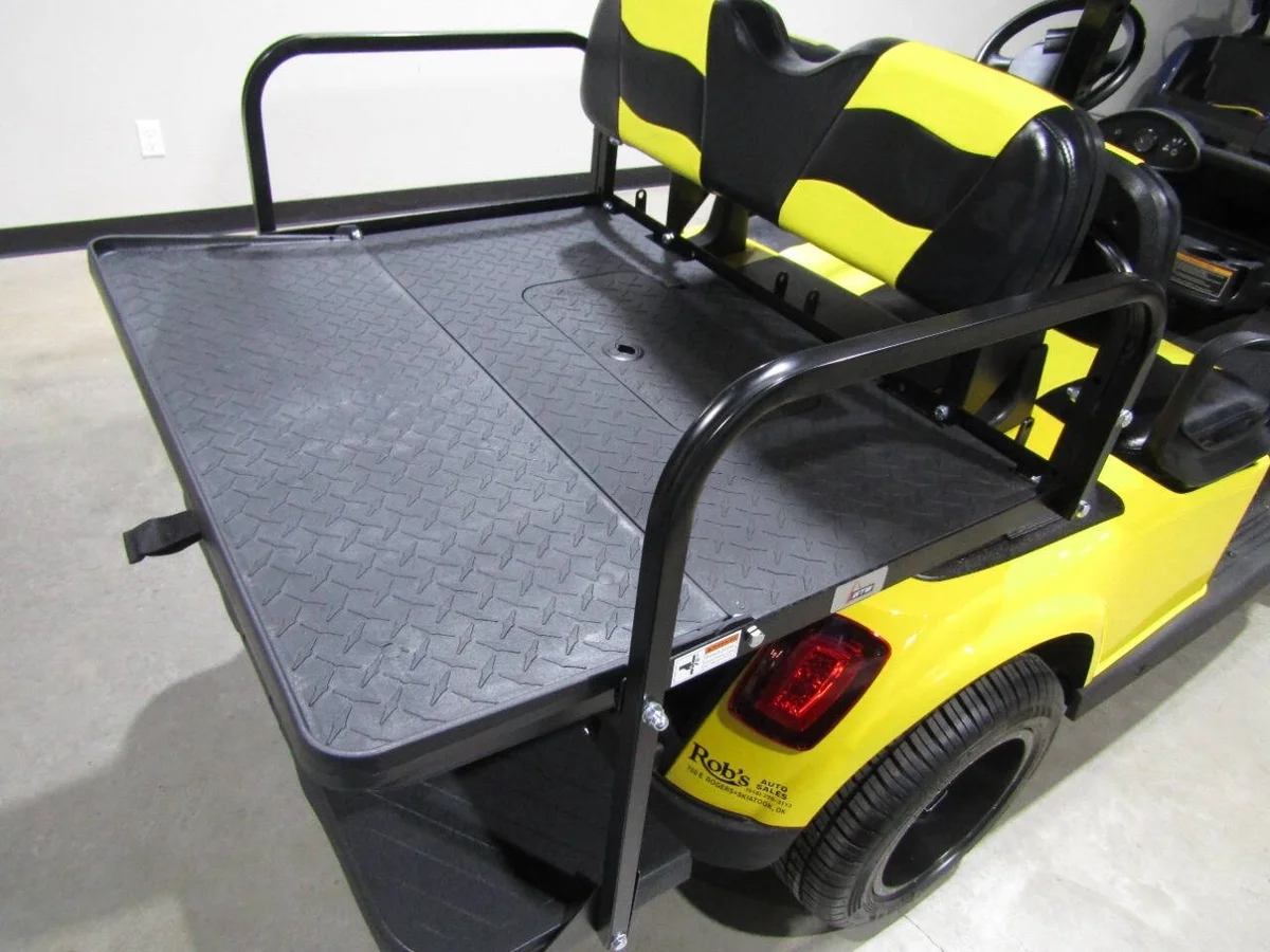 2019 E-Z-GO RXV Custom 4-Seater photo 8