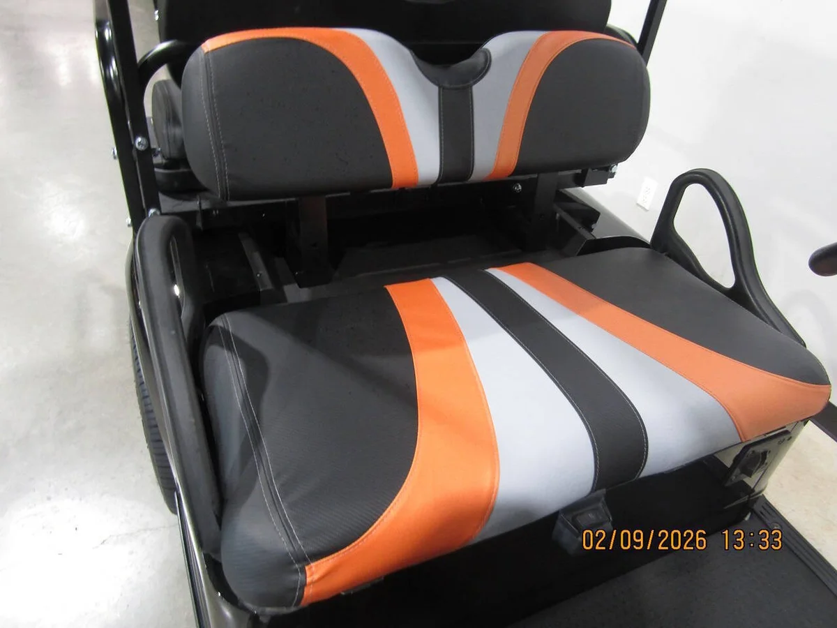2020 E-Z-GO Storm Electric Custon 4-Seater golf cart photo 10