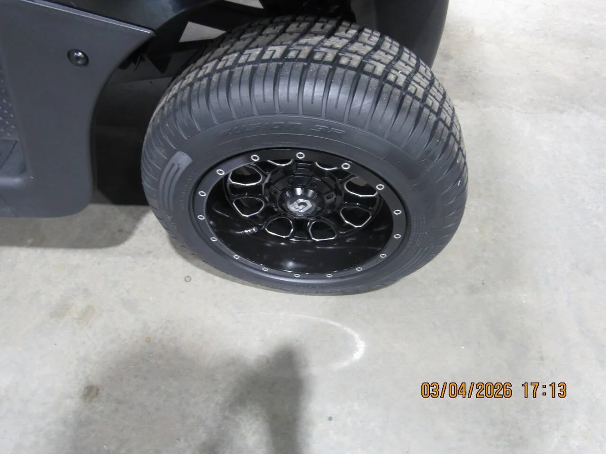 2020 E-Z-GO RXV Custom 4-Seater photo 12