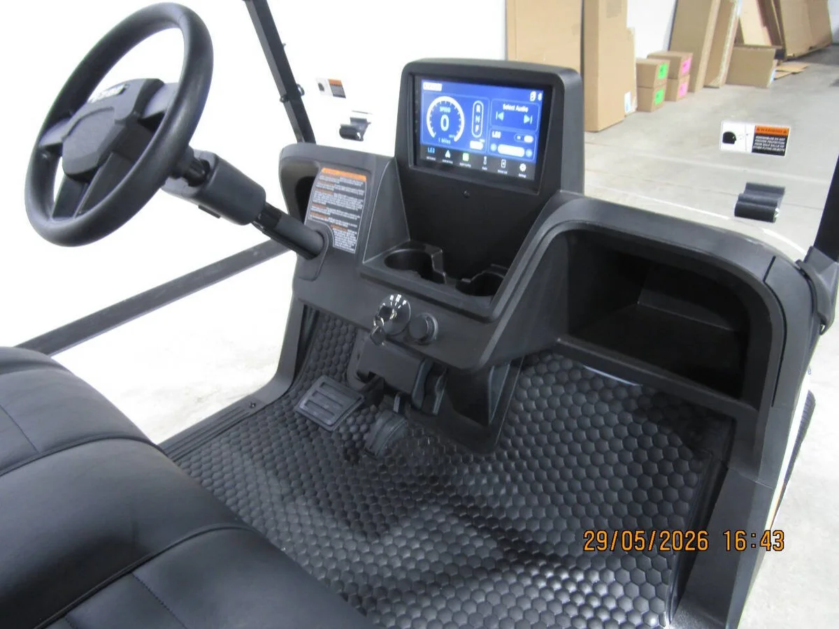 2026 E-Z-GO RXV Custom 4-Seater photo 11