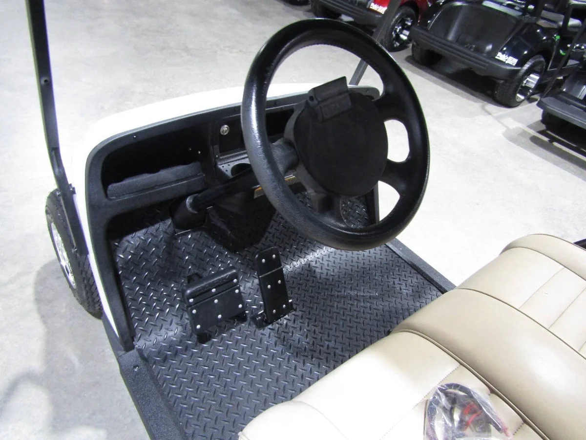 2020 E-Z-GO TXT 6-Seater photo 13