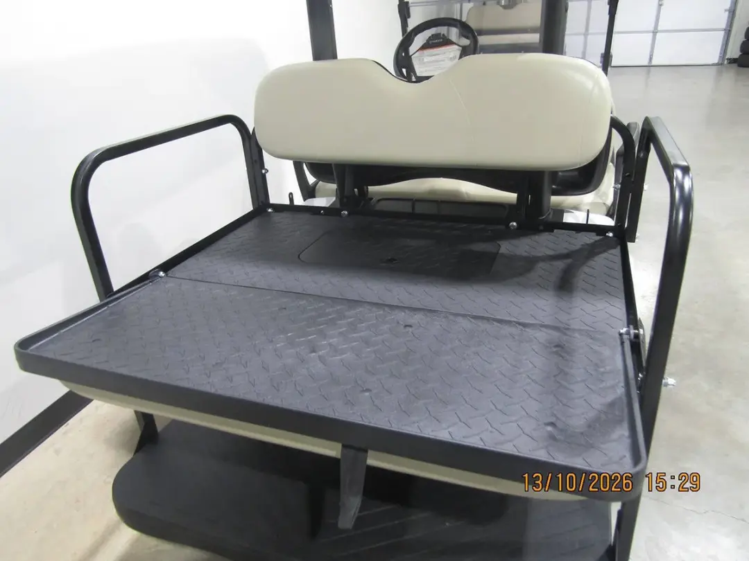 2022 Yamaha Drive Custom 4-Seater golf cart photo 8