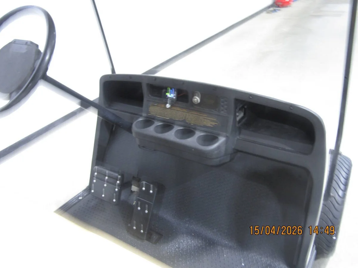 2001 E-Z-GO TXT Custom 4-Seater photo 10