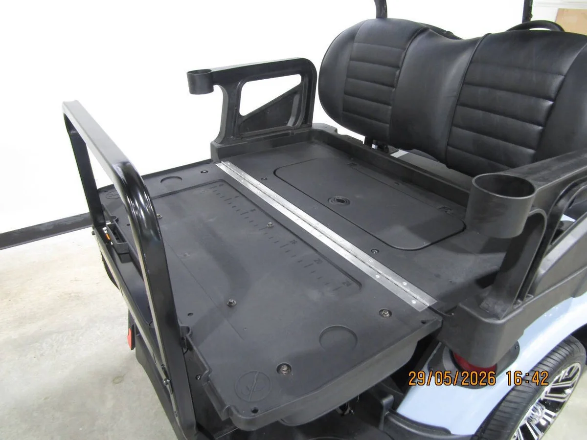 2026 E-Z-GO RXV Custom 4-Seater photo 7