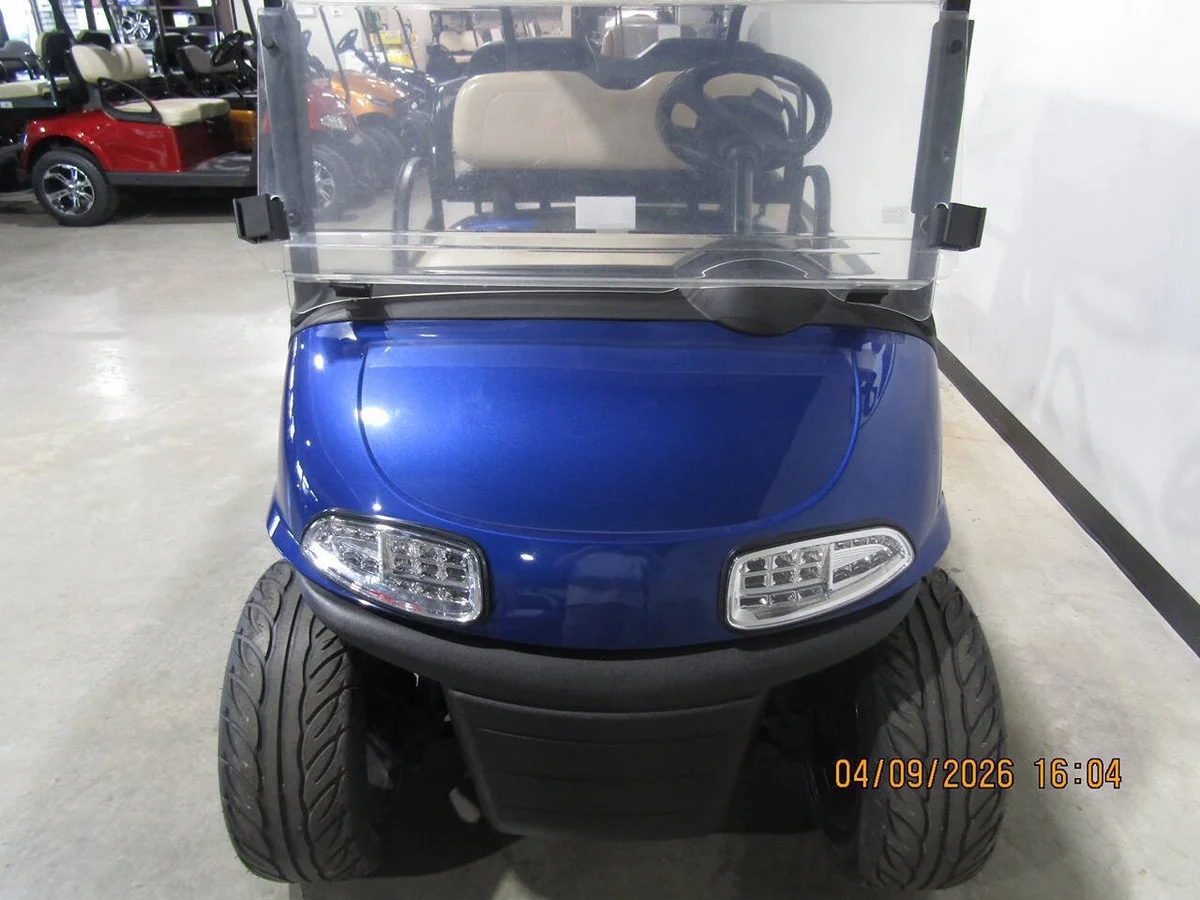 2018 E-Z-GO RXV Custon 2-Seater photo 5