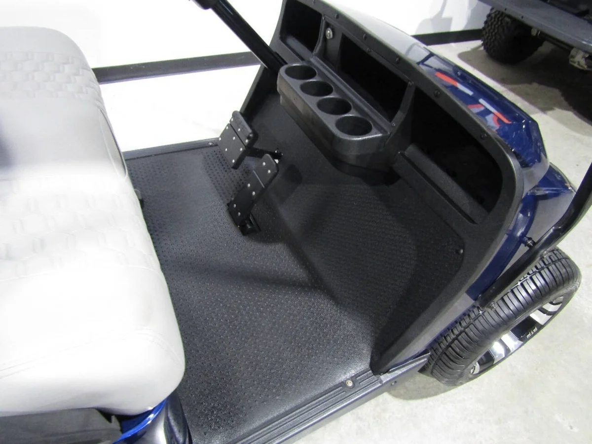 2020 E-Z-GO Storm Gas golf cart Custom photo 12