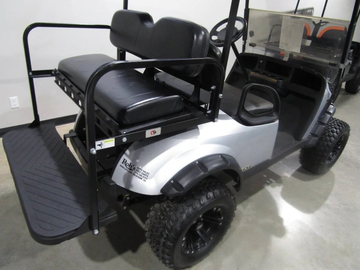 2020 E-Z-GO TXT Lifted 4-Seater photo 7