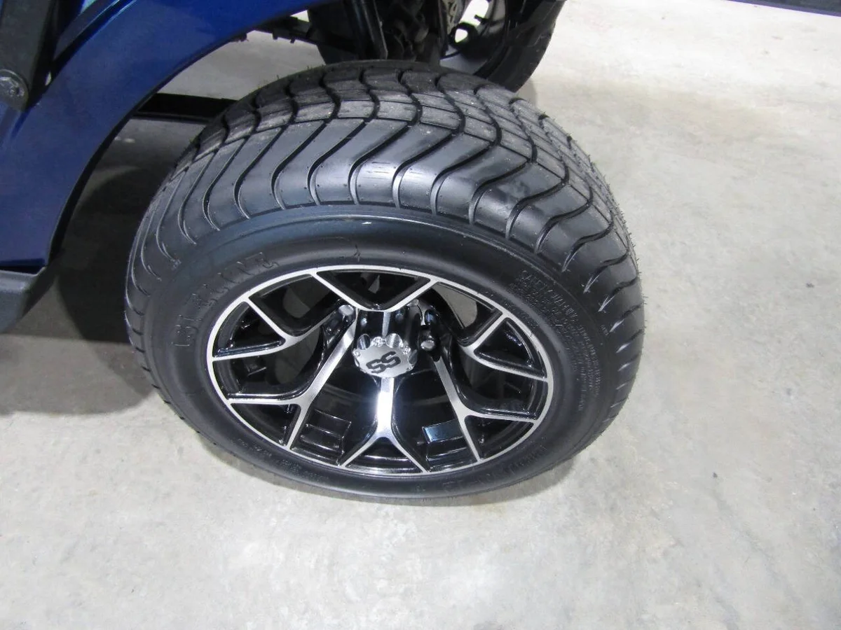 2020 E-Z-GO TXT Custom Storm 6-Seater photo 12