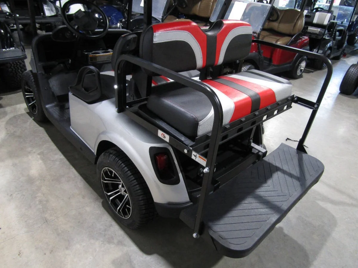 2019 E-Z-GO RXV Custom 4-Seater photo 5
