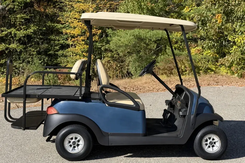 2005 Club Car Precedent photo 5