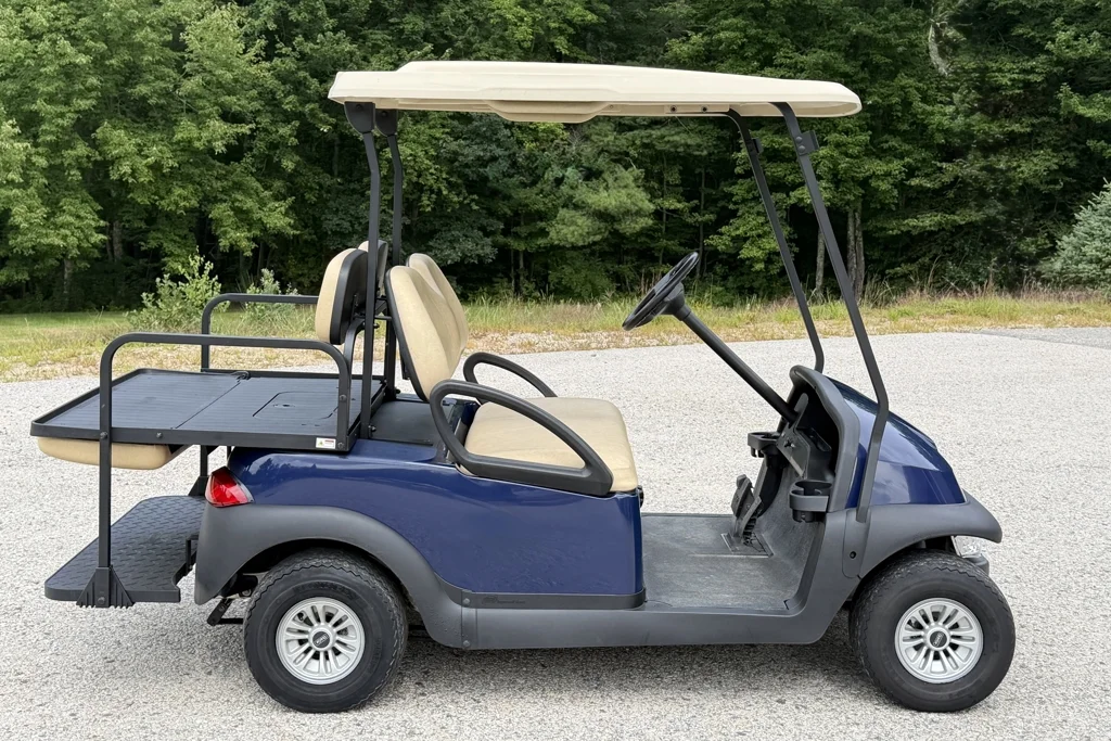 2018 Club Car End Of Summer Special! Like New Ready To Go! Navy photo 13