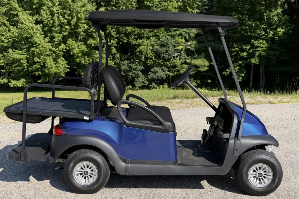 2018 Club Car End of Summer special! Like new NRTG Dark Blue on photo 7