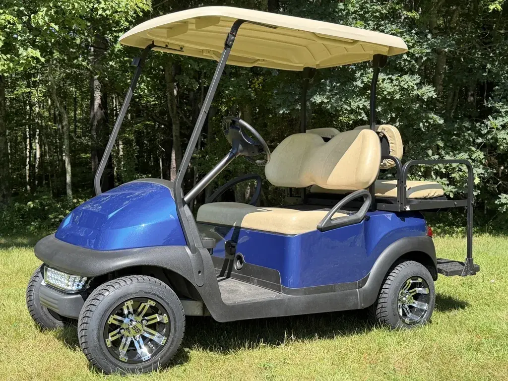 2018 Club Car End of Summer special! Like new NRTG Navy Blue Pre photo 1