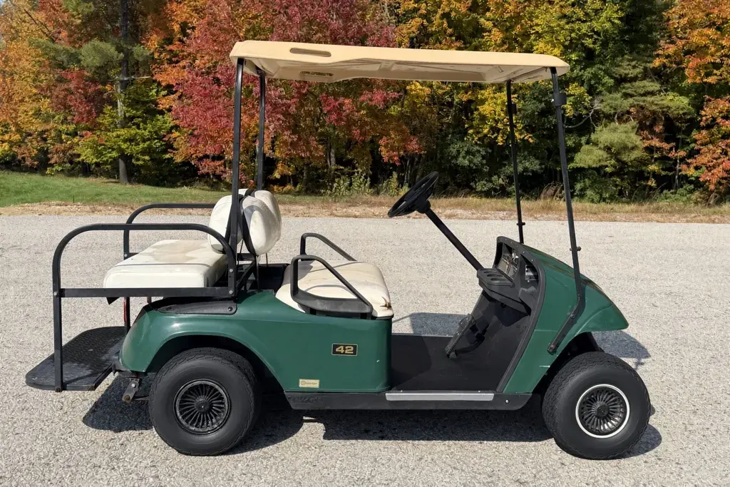 2002 E-Z-GO TXT photo 5