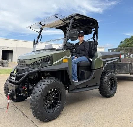 2026 Campus EV Model E1 4X4 72V Lithium Utility Vehicle Electric photo 2