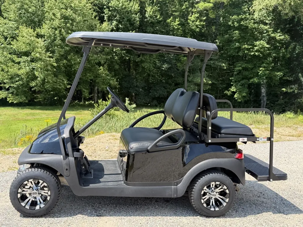 2018 Club Car End of Summer special! Like new RTG Triple Black C photo 6