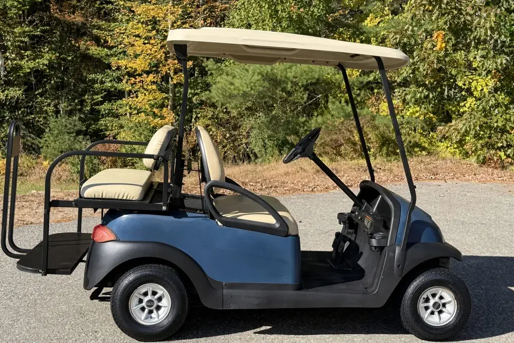2005 Club Car Precedent photo 6