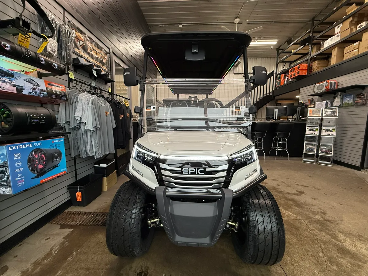 2026 Epic Carts E60FX Metallic Pearl White photo 2