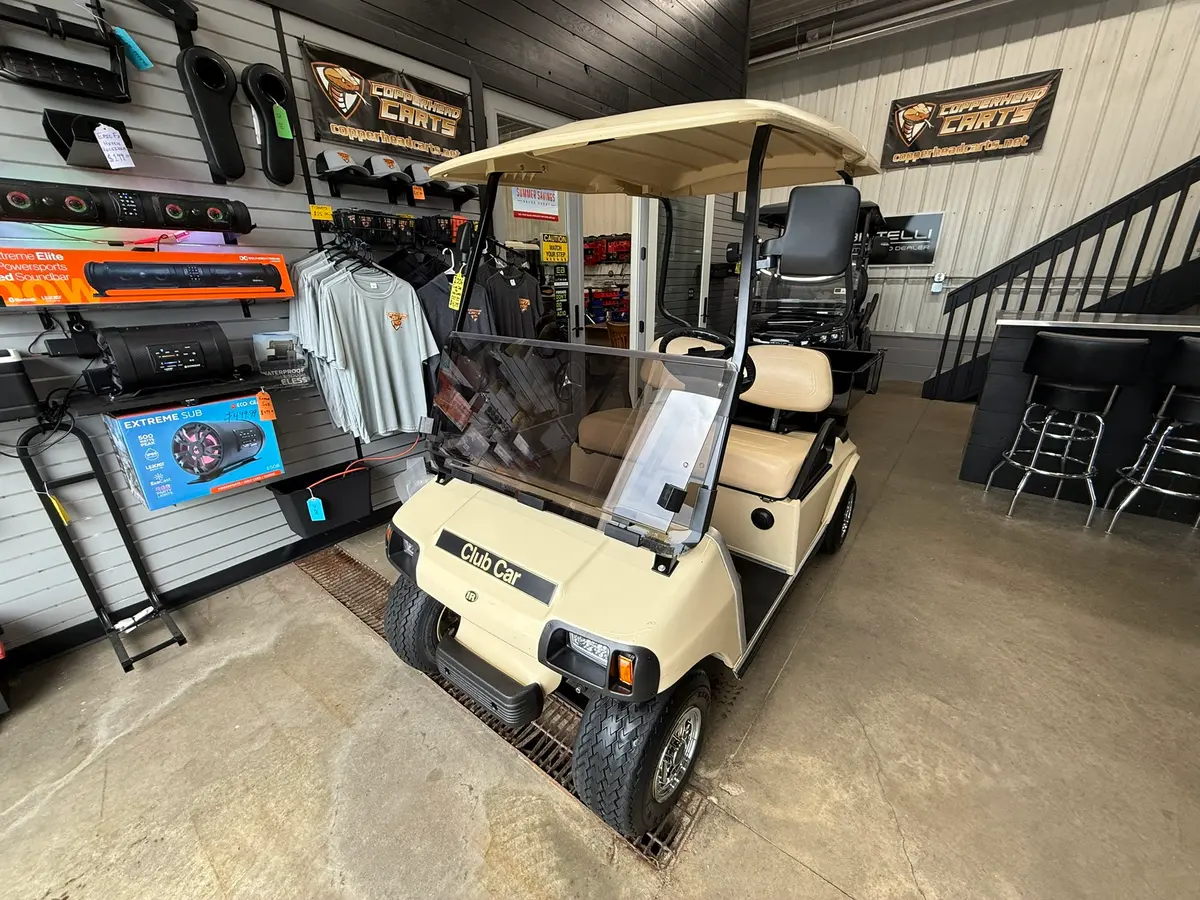 2006 Club Car DS Gas photo 2