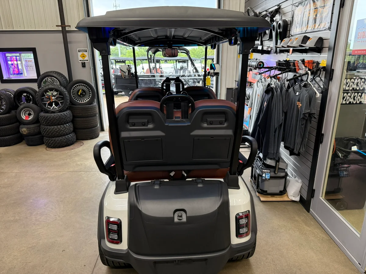 2026 Epic Carts E40FX Metallic Pearl White photo 5