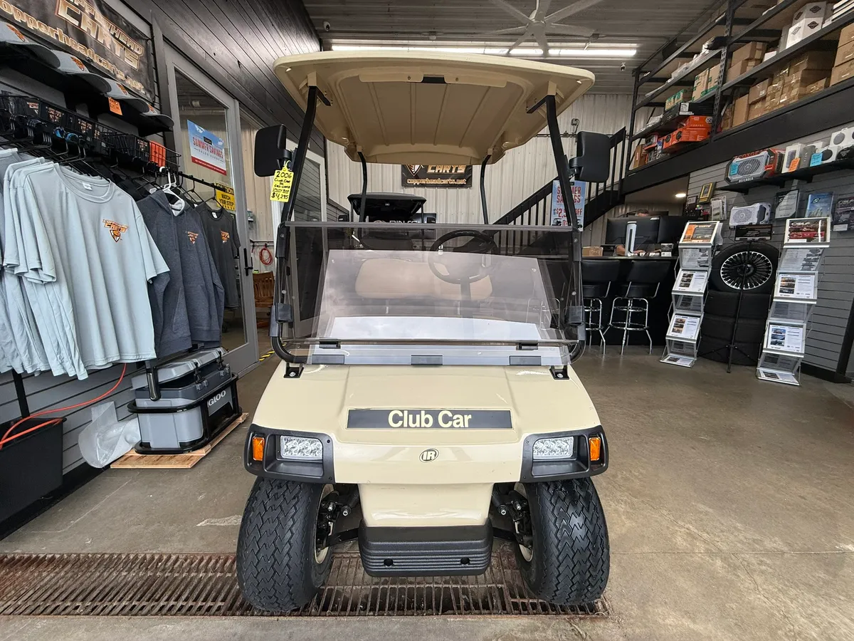 2006 Club Car DS Gas photo 3