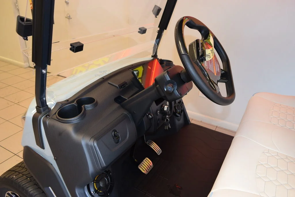 2026 Voyager Electric Vehicles Commander 4P-Non Lifted photo 7