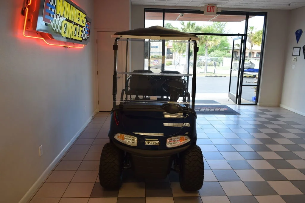 2019 E-Z-GO RXV ELiTE Lithium photo 3