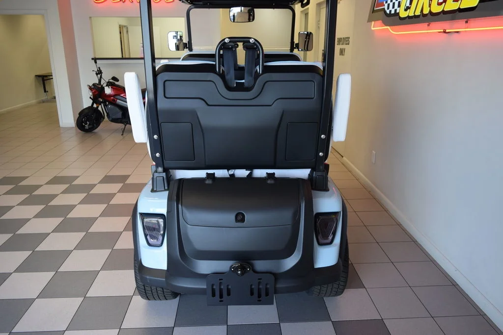 2026 Voyager Electric Vehicles Commander 4P-Non Lifted photo 5