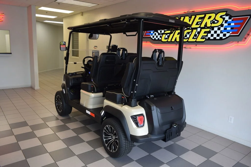 2026 Voyager Electric Vehicles Commander 4P-Non Lifted photo 4
