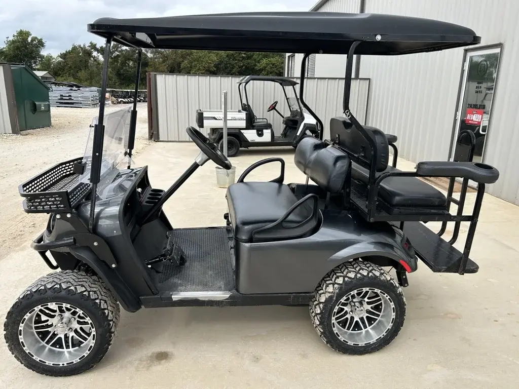 2016 E-Z-GO TXT FREEDOM GAS photo 2