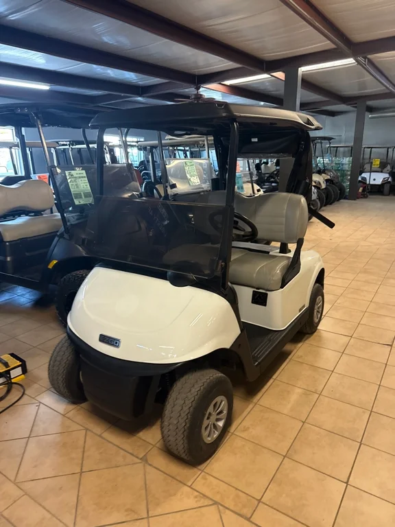 2020 E-Z-GO RXV photo 1