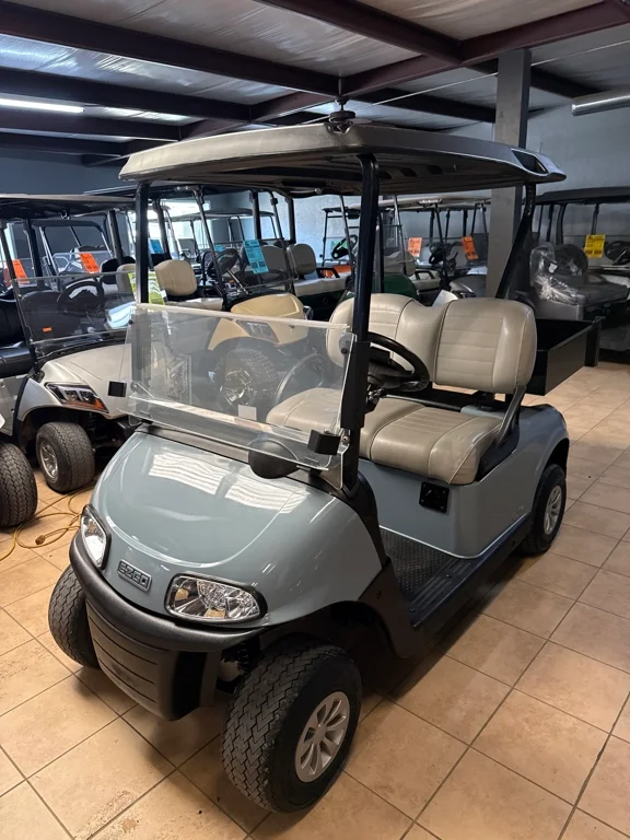 2022 E-Z-GO RXV photo 1