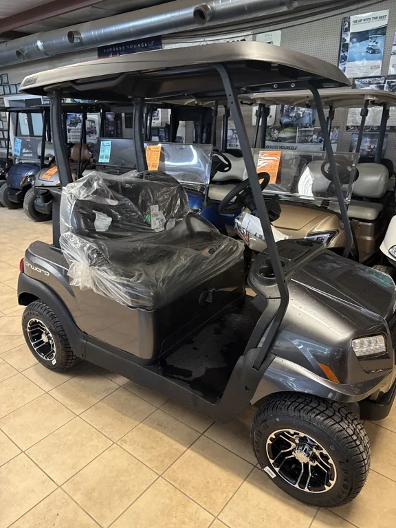 2027 Club Car Onward Gas photo 3