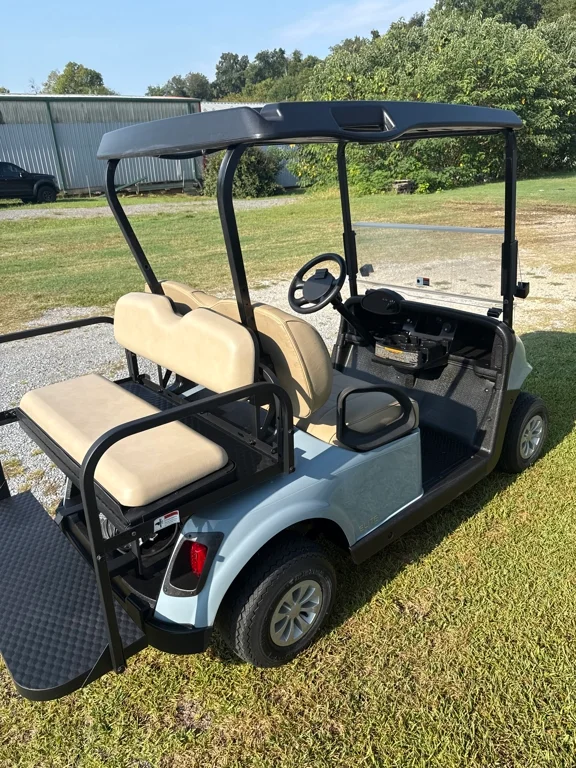 2022 E-Z-GO RXV photo 4