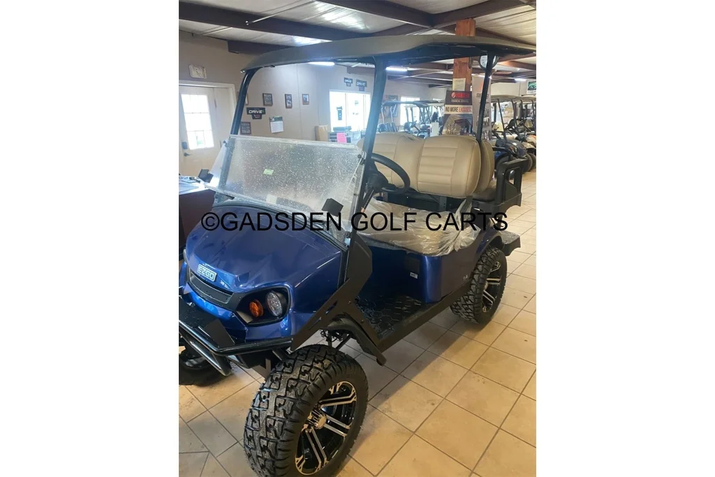2024 E-Z-GO S4 photo 3