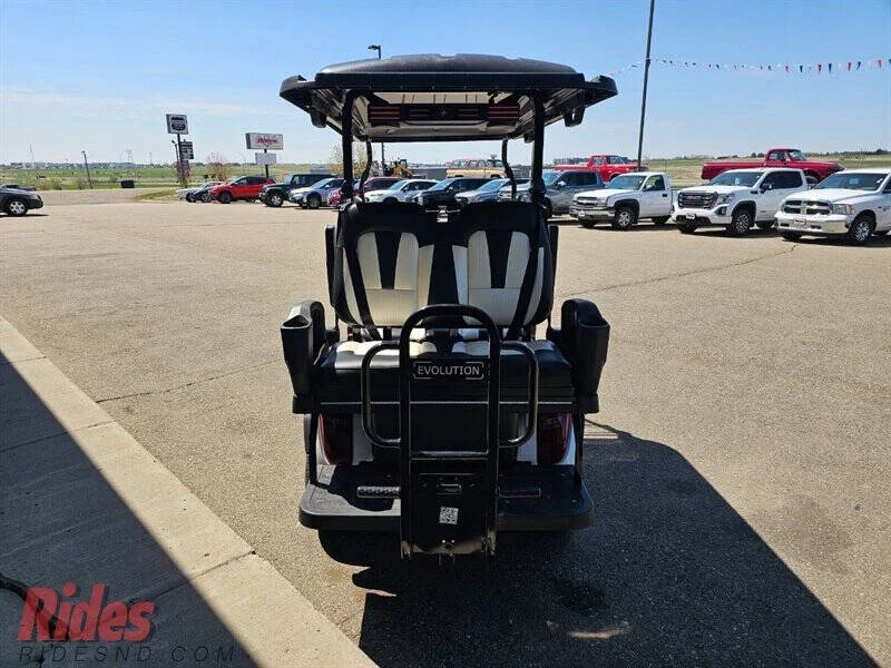 2025 Evolution D5 Ranger 4+2 photo 15