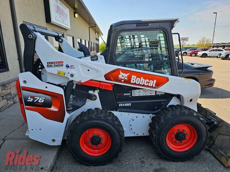 2020 Bobcat S76 photo 17