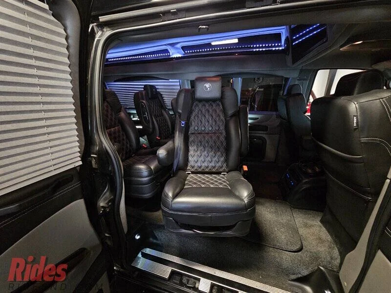 2022 Chevrolet Express 2500 3dr Extended Cargo Van photo 22
