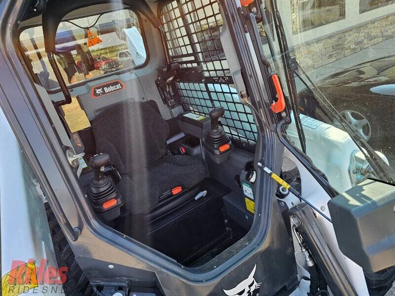 2020 Bobcat S76 photo 19