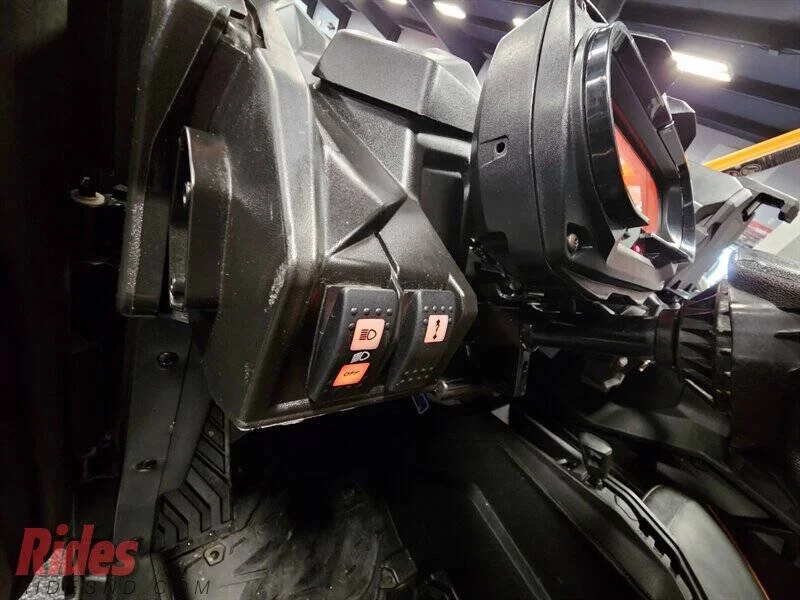 2020 Can-Am RC1000R photo 23