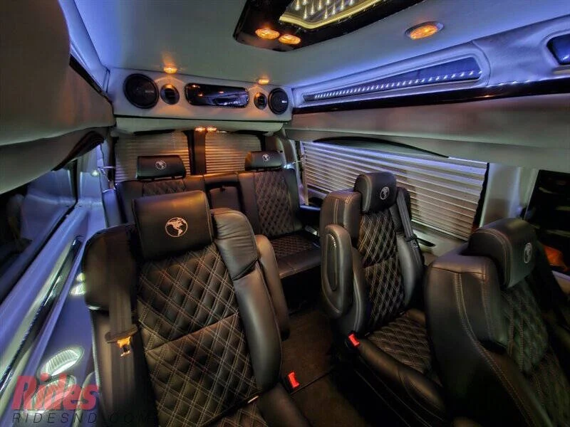 2022 Chevrolet Express 2500 3dr Extended Cargo Van photo 23