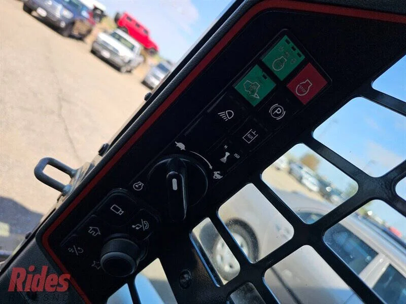2020 Bobcat S76 photo 21