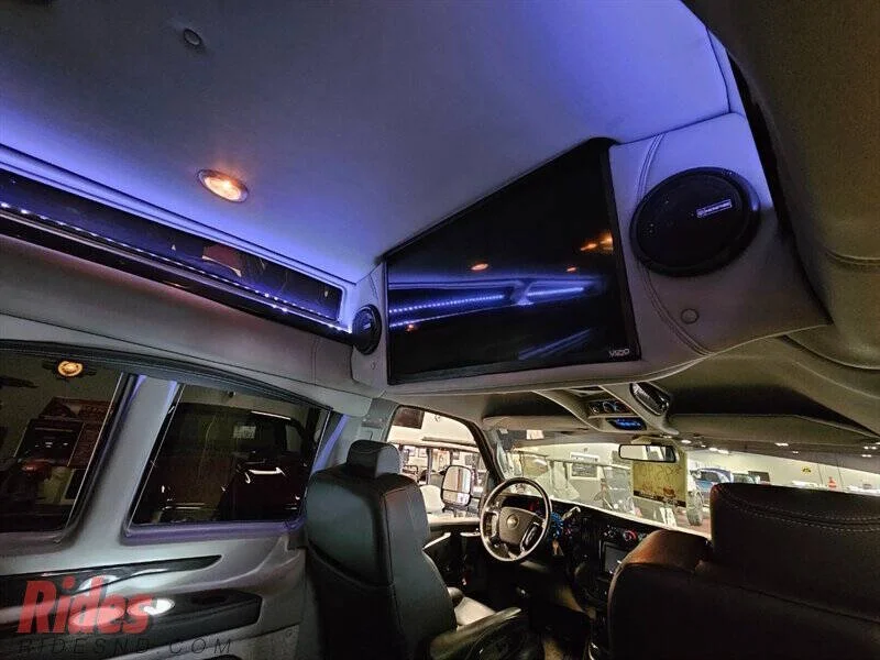2022 Chevrolet Express 2500 3dr Extended Cargo Van photo 24