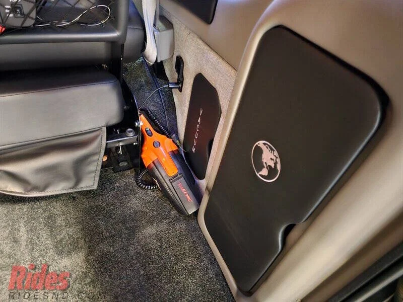 2022 Chevrolet Express 2500 3dr Extended Cargo Van photo 21