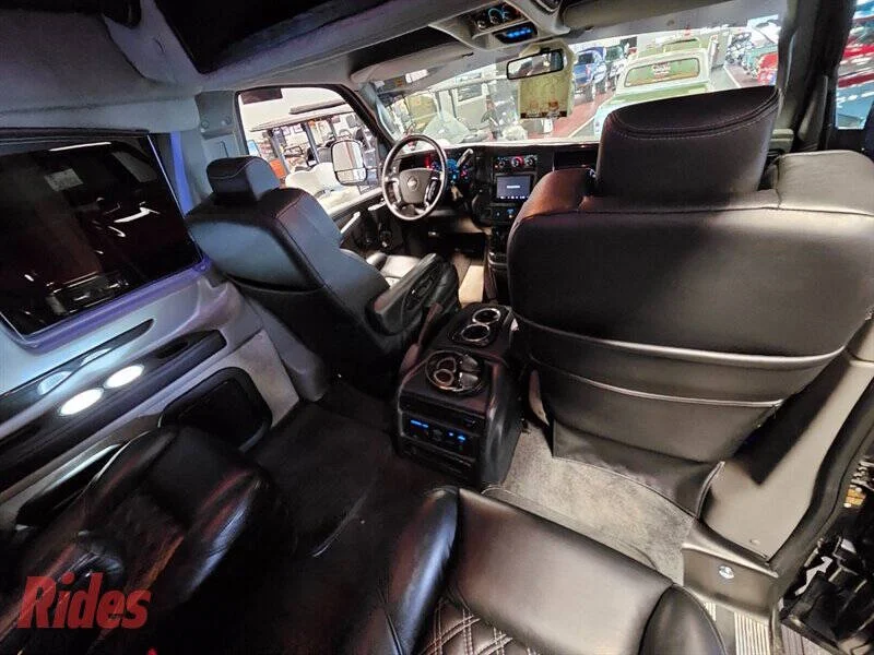 2022 Chevrolet Express 2500 3dr Extended Cargo Van photo 25
