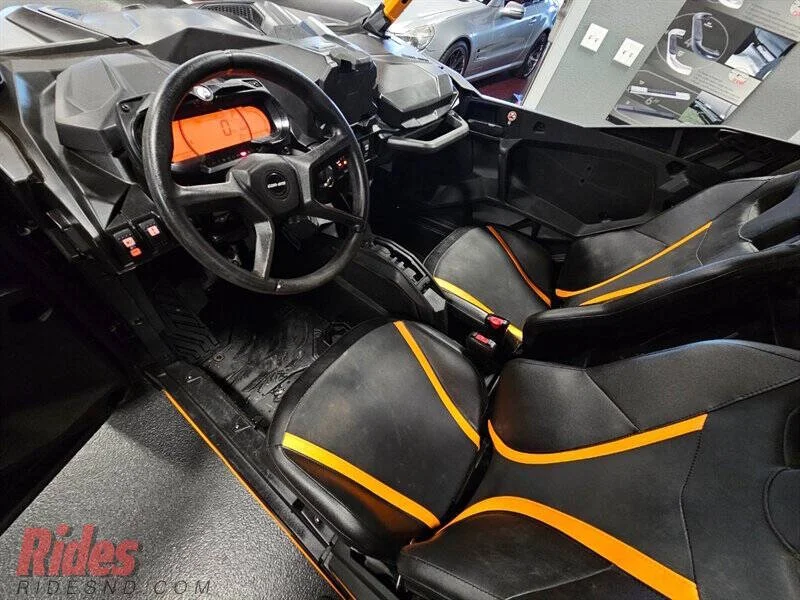 2020 Can-Am RC1000R photo 20