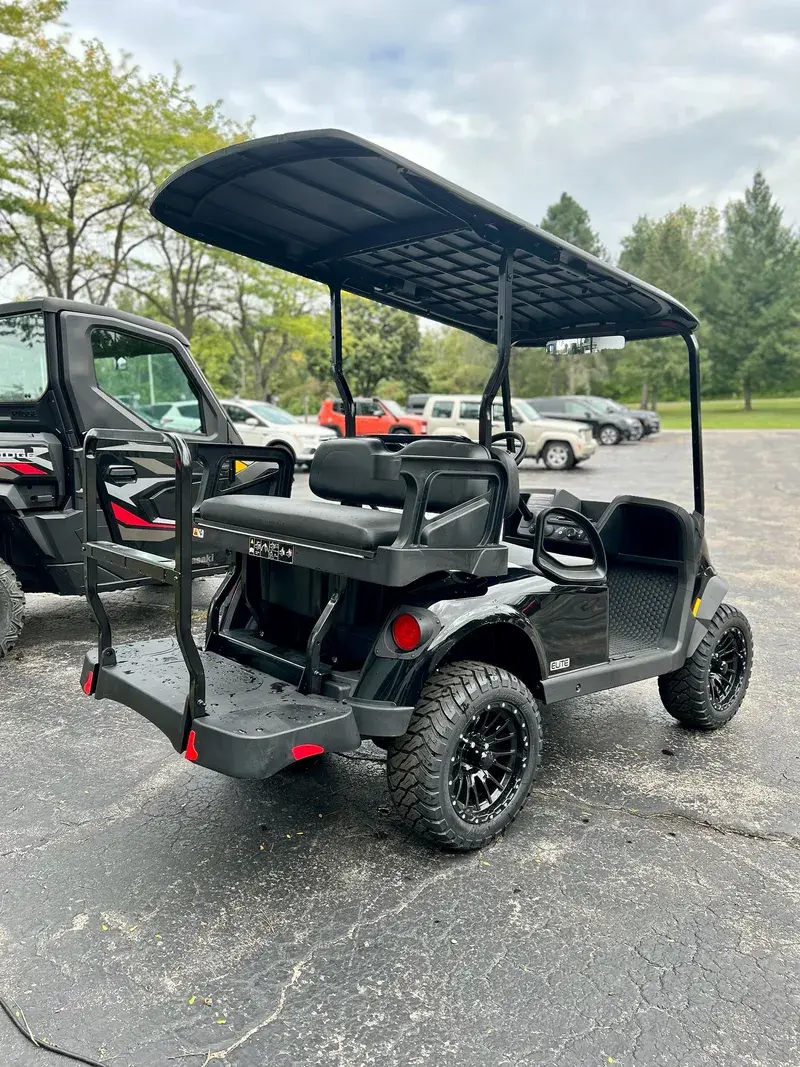 2026 E-Z-GO RXV ELiTE Lithium photo 4