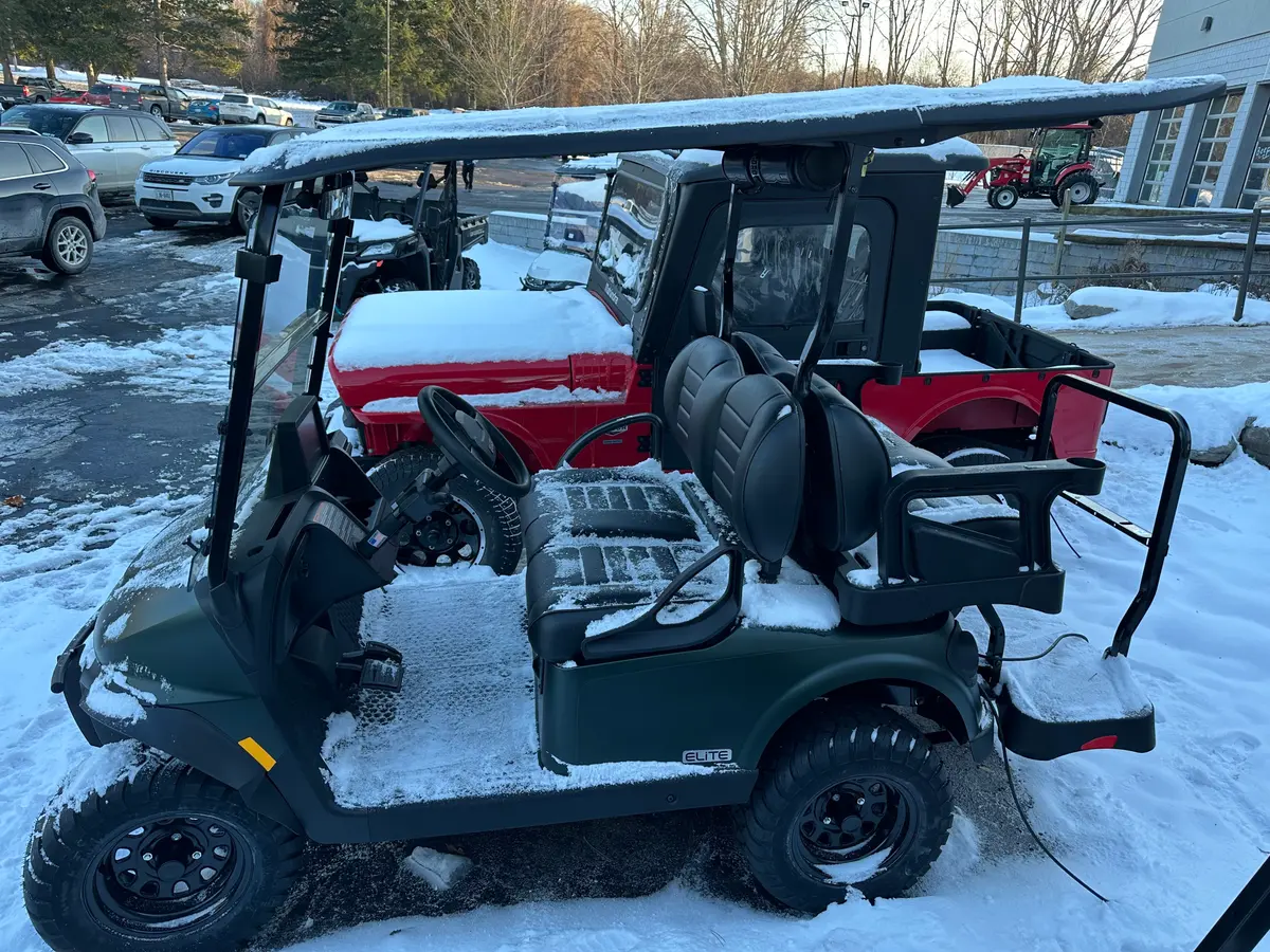 2026 E-Z-GO RXV ELiTE Lithium photo 2