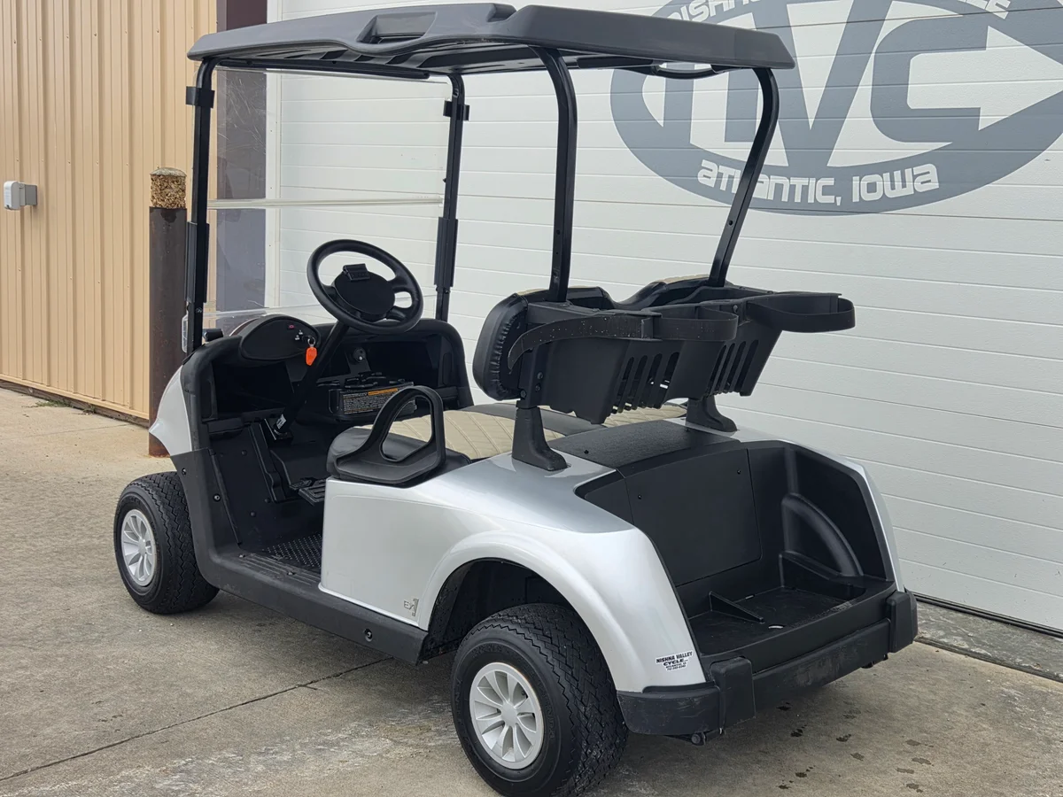 2023 E-Z-GO Freedom photo 6